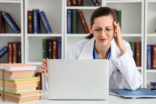 Stressed female medical int...