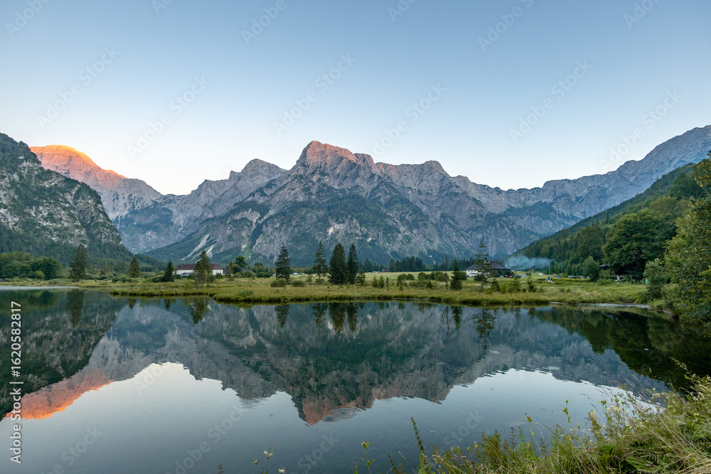 Fototapeta premium mountain lake reflection