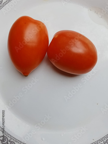 tomatoes on a plate