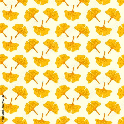 Seamless pattern of doodle Ginkgo Biloba leaves on isolated background. Hand drawn background for Autumn harvest holiday, Thanksgiving, Halloween, seasonal, textile, scrap booking.