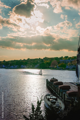 Tableau sur toile Catboat on the Mystic River