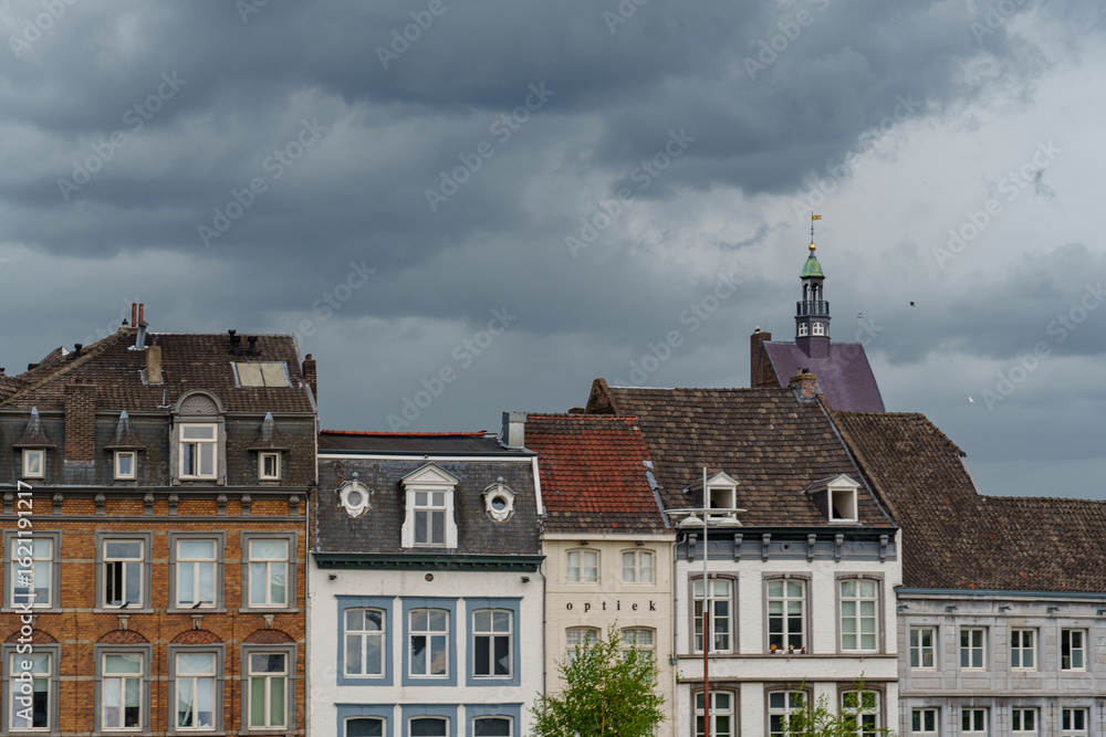 Fototapeta premium Maastricht an der Maas in den Niederlanden