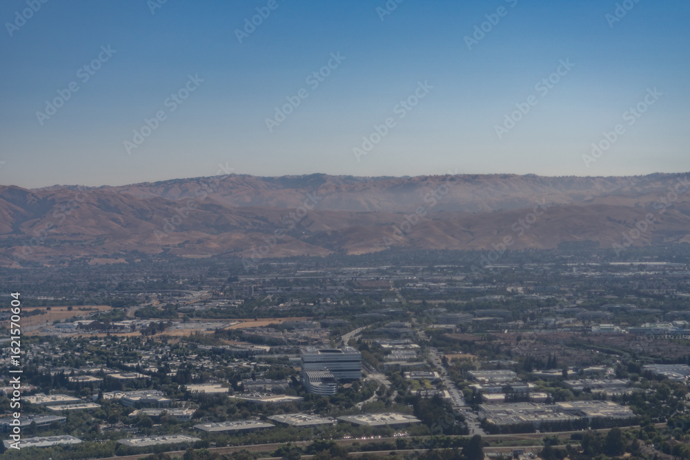 Obraz premium Smog in the Santa Clara Valley. Diablo Range. Santa Clara County, California 