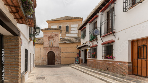 Canvastavla Old town in Grenade, Spain on june 2025