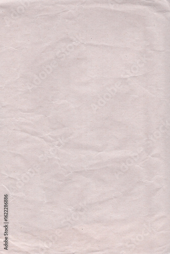 薄いピンク色の皺のあるざらざらした紙