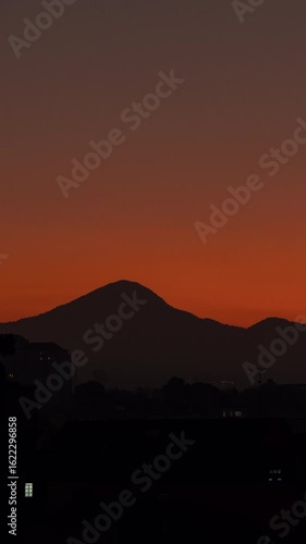 Wallpaper Mural Vertical video - Timelapse of colorful sky gradient at dawn before sunrise Torontodigital.ca