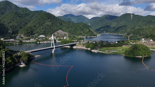 丹沢湖と永歳橋（空撮） , 神奈川県南足柄郡山北町,日本