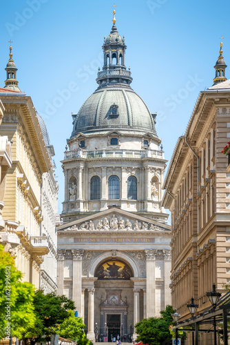 view of st. stephen’s basil...