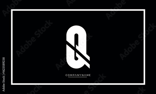 Alphabet letters Q or QQ logo monogram