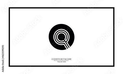 Alphabet letters Q or QQ logo monogram