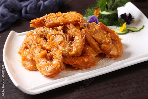 Chinese cuisine, Cantonese cuisine, salted egg yolk shrimp