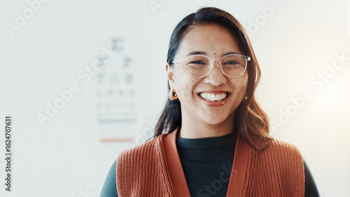 Tableau sur toile Smile, woman and glasses for vision, eye care and portrait for optometry with health in clinic