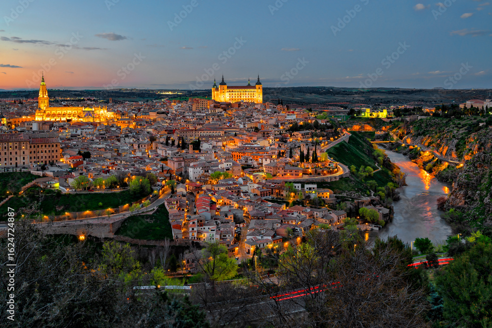 Obraz premium Spain. Toledo with Alcazar castle at sunset, Castilla-La Mancha