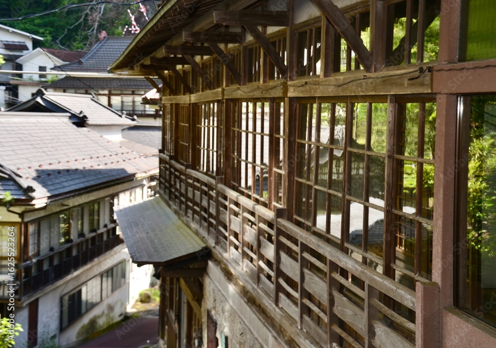 Obraz premium Old wooden hotel in the village