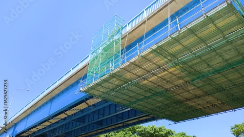 補修工事中の橋梁