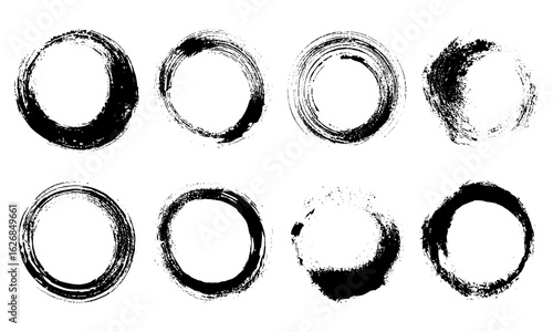 Rough grunge ink charcoal circle line, hand-drawn brush frame, scribble scratch, vintage graffiti stamp, black doodle vignette, round mark element, badge symbol, art label, vector illustration