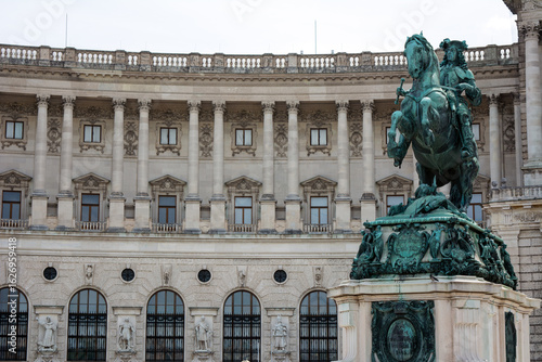 Canvas Print The Hofburg and Empress Sisi Museum