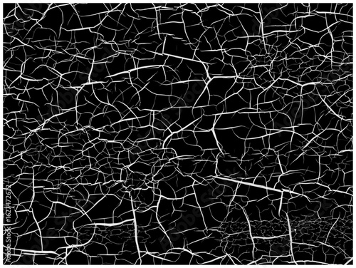 Black Cracked Texture with Fine White Fracture Lines（黒地に白い細かいひび割れ模様の背景）