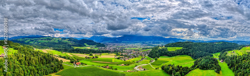Panorama von Steffisburg (Thun), Luftaufnahme, Kanton Bern, Schweiz, Anfang August 2025