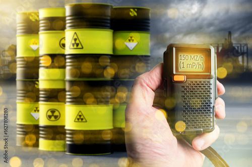 Radiation meter device. Bar...