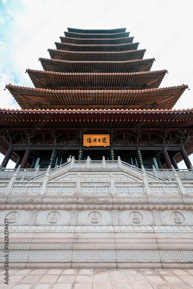 Fototapeta premium chinese pagoda architecture