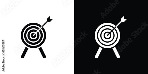 Archery icon. simple glyph icon. Vector solid isolated black illustration.