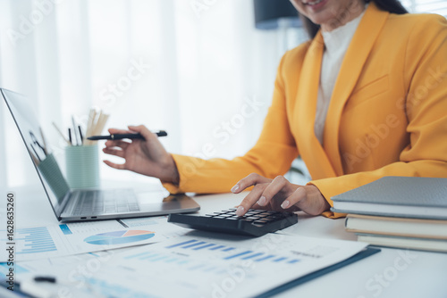 Konstfotografi Business financing accounting banking concept