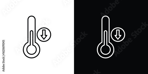 Low Temperature icon. Thin line customizable illustration.