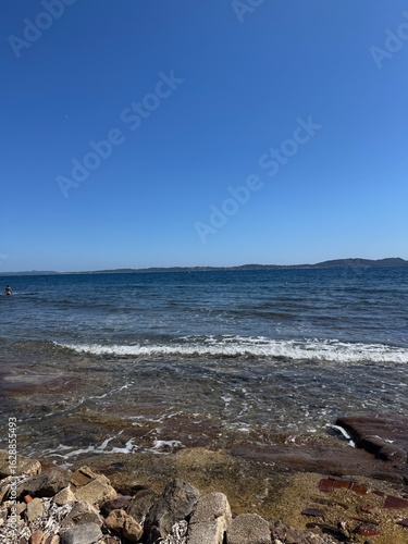 Wallpaper Mural waves and rocks Torontodigital.ca