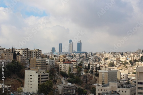 Fotografía Amman Cityscape with Modern Towers