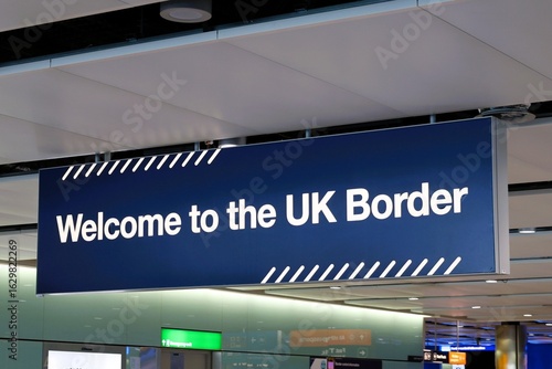 ヒースロー空港のイギリス入国エリアの標識