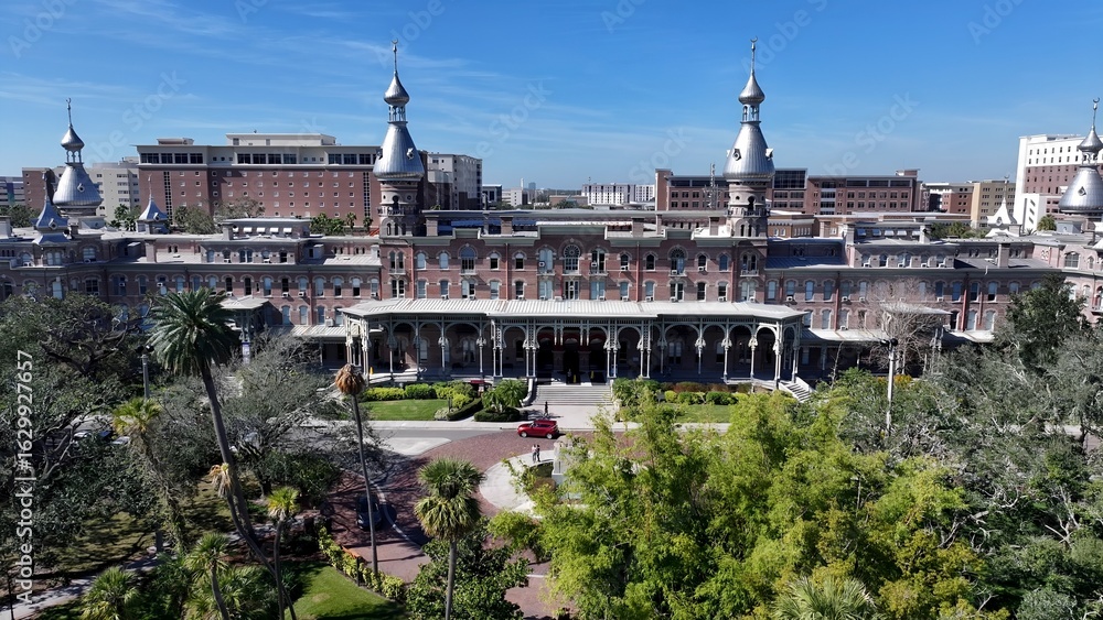 Fototapeta premium Henry Plant Museum In Tampa Florida United States. Aerial View Of A Bustling City With High-Rise Buildings And Traffic. Business Clouds Sky Downtown Cityscape. Backgrounds Panoramic. Tampa Florida.