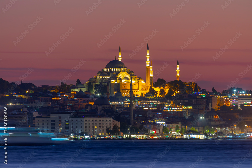 Naklejka premium The most beautiful sunset places in Istanbul