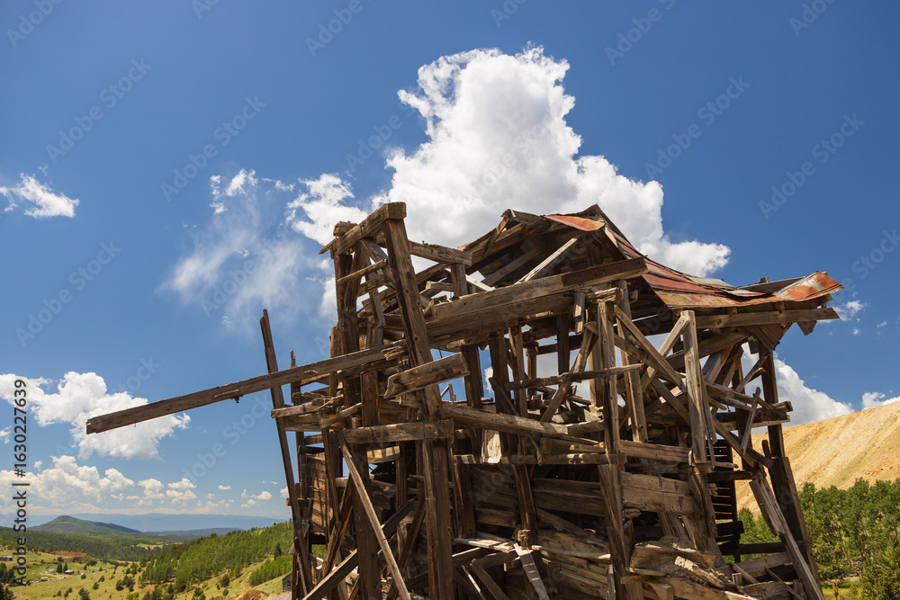 Fototapeta premium Old mining buildings in Cripple Creek Mining District in Victor, Colorado