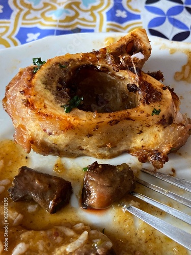 Chambaril feito por dona Marisa é um prato típico da culinária pernambucana. Chambaril made by Dona Marisa is a typical dish of Pernambuco cuisine.