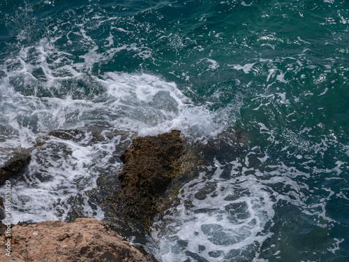 Fototapeta Naklejka Na Ścianę i Meble -  Rocks and beautiful sea waves