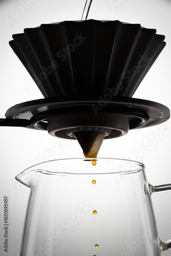 Coffee Brewing in Glass Server with Ceramic Dripper Pour‑Over  – Minimalist Barista