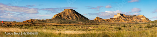 Photos navarra mound plateau horizon desert
