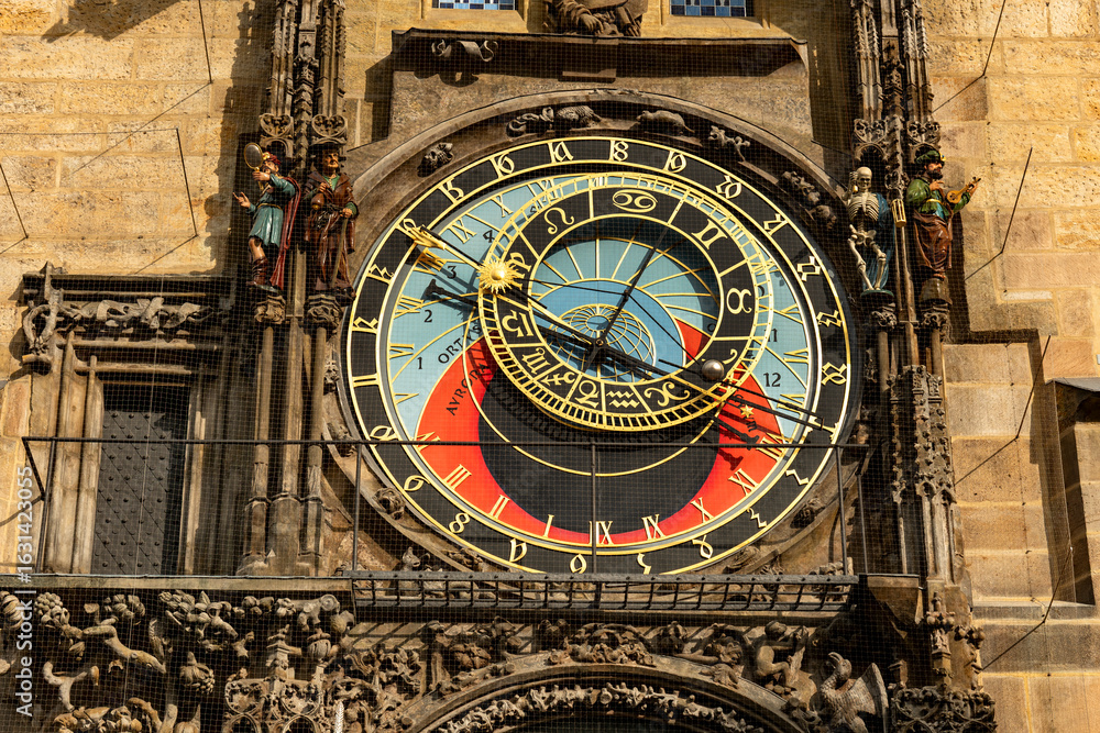 Obraz premium Medieval astronomical clock Old Town Square Prague, Czech Republic
