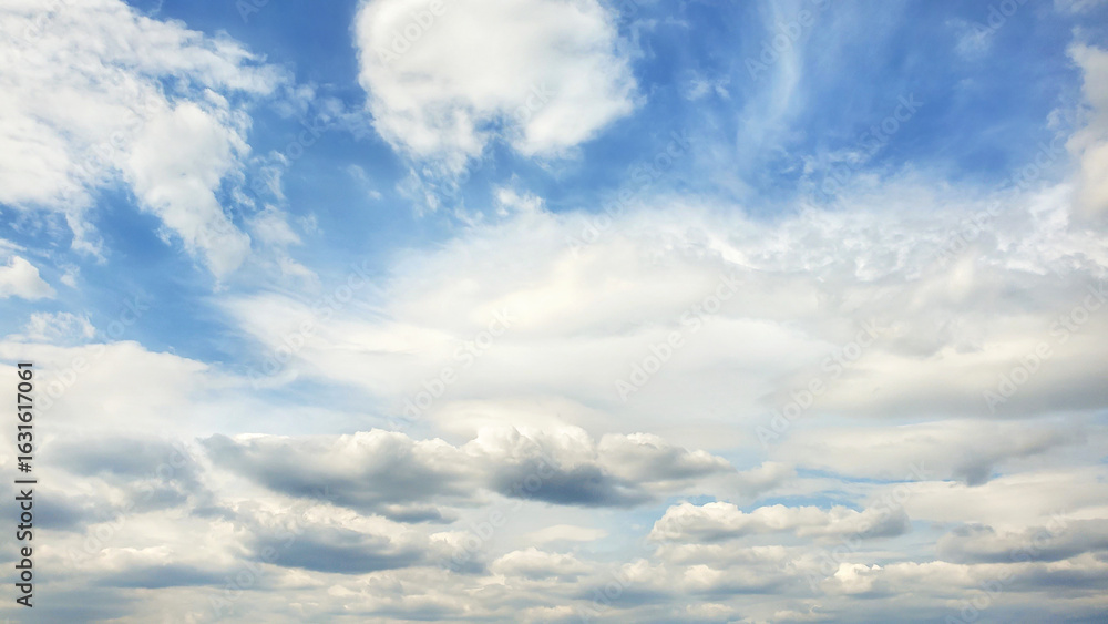 Fototapeta premium blue sky with clouds wallpaper