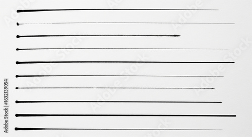 Hand-Drawn Lines with Varying Thickness