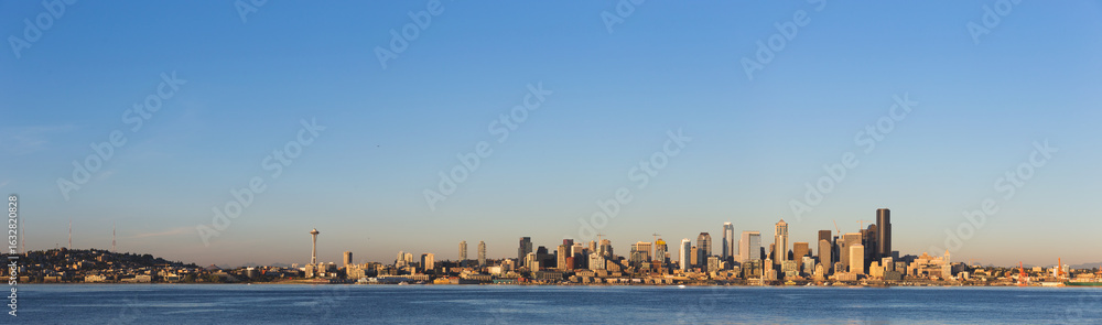 Obraz premium Seattle cityscape from water