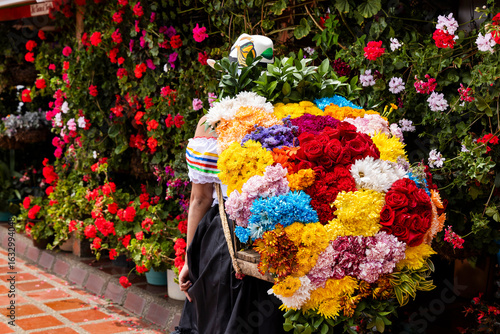 The silleteros farms are a living testimony to the customs and cultural heritage of the nation that the silleteros represent.