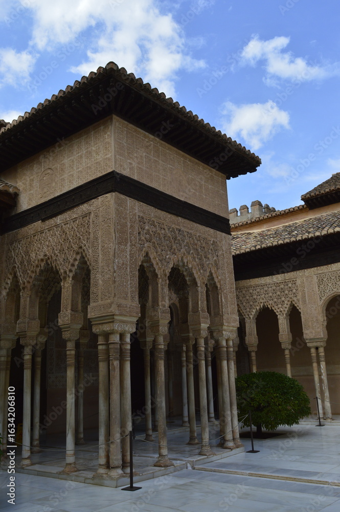 Pátio de los leones em Alhambra Pátio de los leones em Alhambra