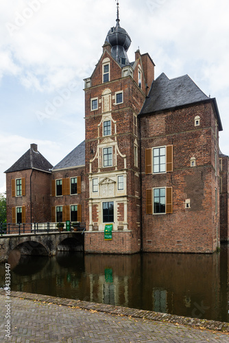 Cannenburch Castle., public domain, gelders landschap kastelen,