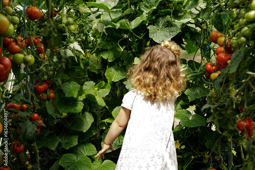 Adorable toddler discovers ...