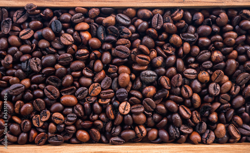 Fototapeta premium roasted coffee beans background