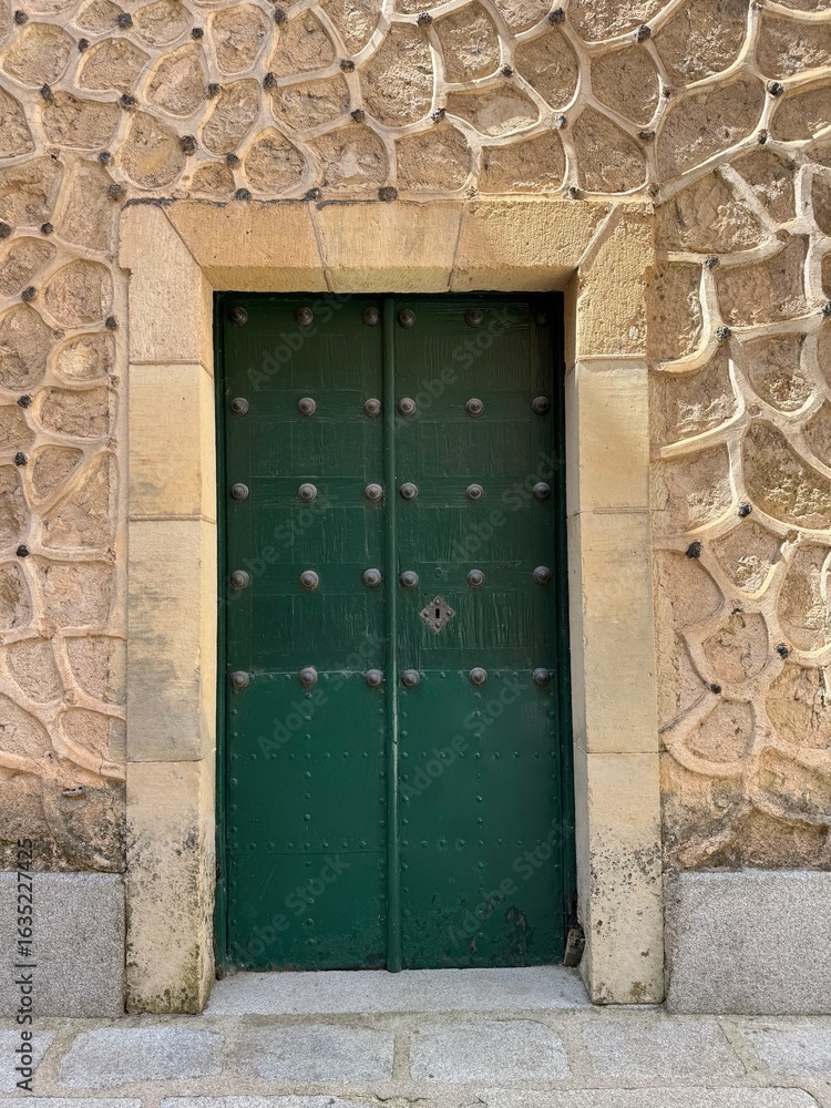 Fototapeta premium old green wooden door