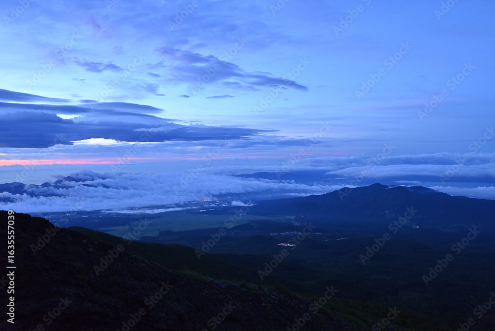 Obraz premium Climbing Mount Fuji, Shizuoka, Yamanashi, Japan