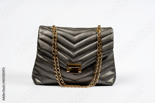 Elegant Beige Handbag with Gold Chain Strap